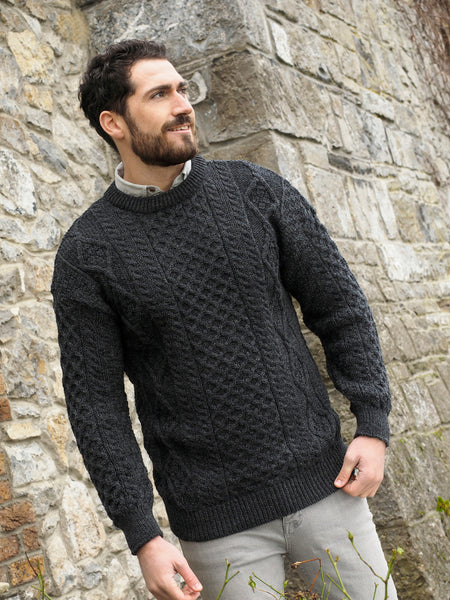 LIGHTWEIGHT TRADITIONAL IRISH ARAN SWEATER