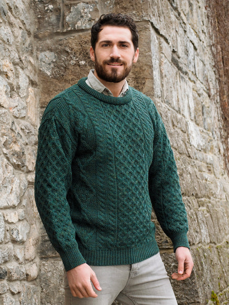 LIGHTWEIGHT TRADITIONAL IRISH ARAN SWEATER