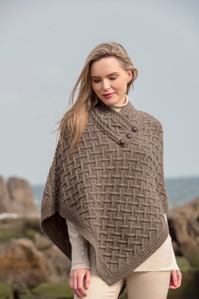 SUPER SOFT MERINO LATTICE STITCH ARAN CAPE