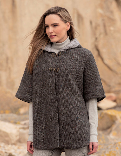 TWEED CAPE WITH CABLE KNIT ARAN COLLAR